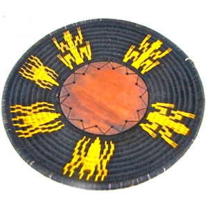 https://koguis.com.au/177-704-thickbox/wounan-embera-round-plate-w-wood.jpg
