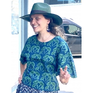 https://koguis.com.au/272-2210-thickbox/hand-print-batik-kama-blouse.jpg