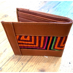 https://koguis.com.au/396-2418-thickbox/leather-kuna-appliques-unisex-wallet.jpg